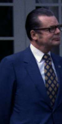 Berndt von Staden, German diplomat, dies at age 95